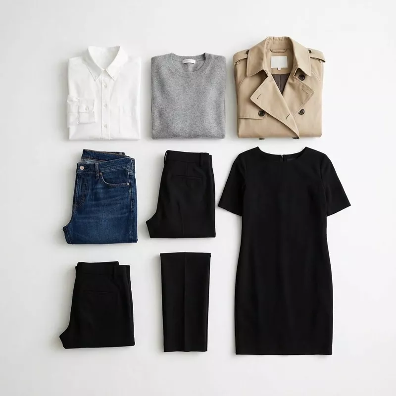 Капсульный гардероб: как разобрать шкаф раз и навсегда