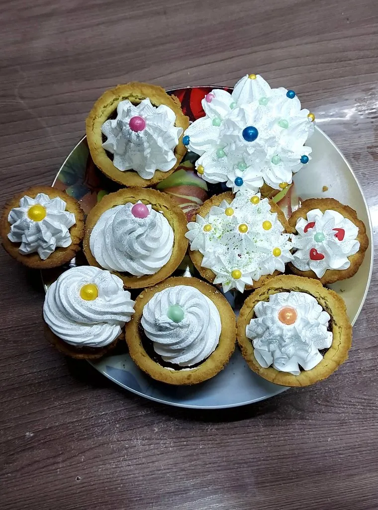 Tapтaлeтки & Ко