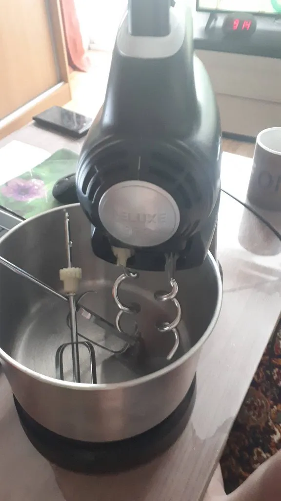 Продаю: миксер Vitek VT-BK