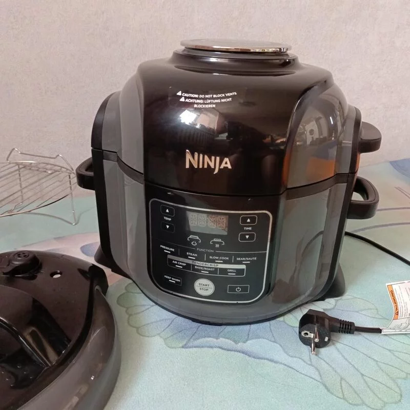 Продам: Мультиварка Ninja 300