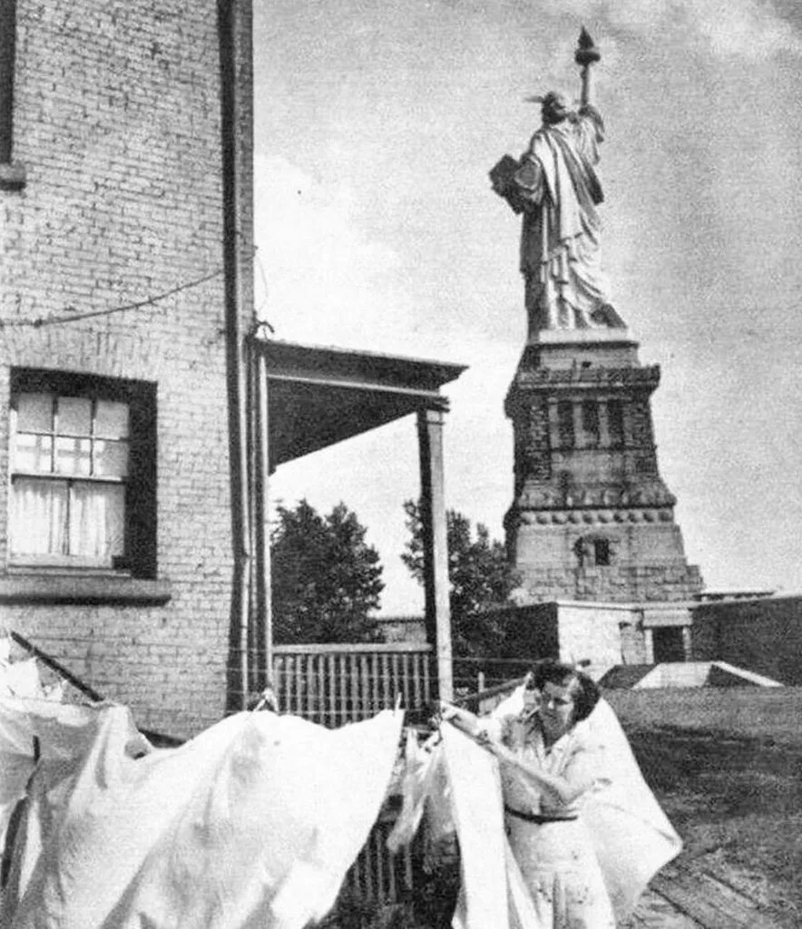 Запечатленная история