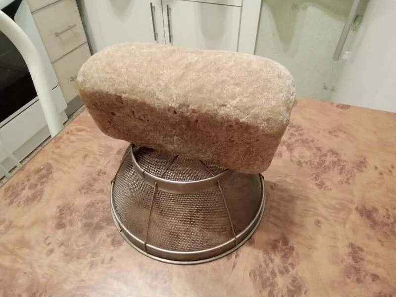 Кустарный хлеб без замеса