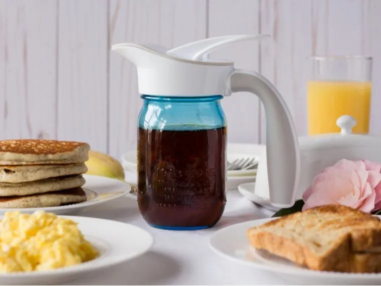 Насадка на банку с эргономичным носиком и ручкой Mason Jar