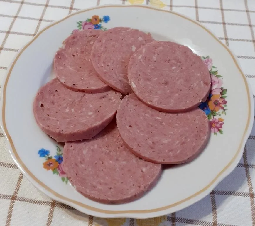 Колбаса вареная почти докторская