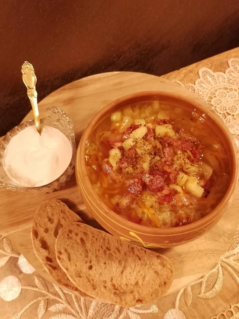 Французский суп из квашеной капусты (без картофеля)