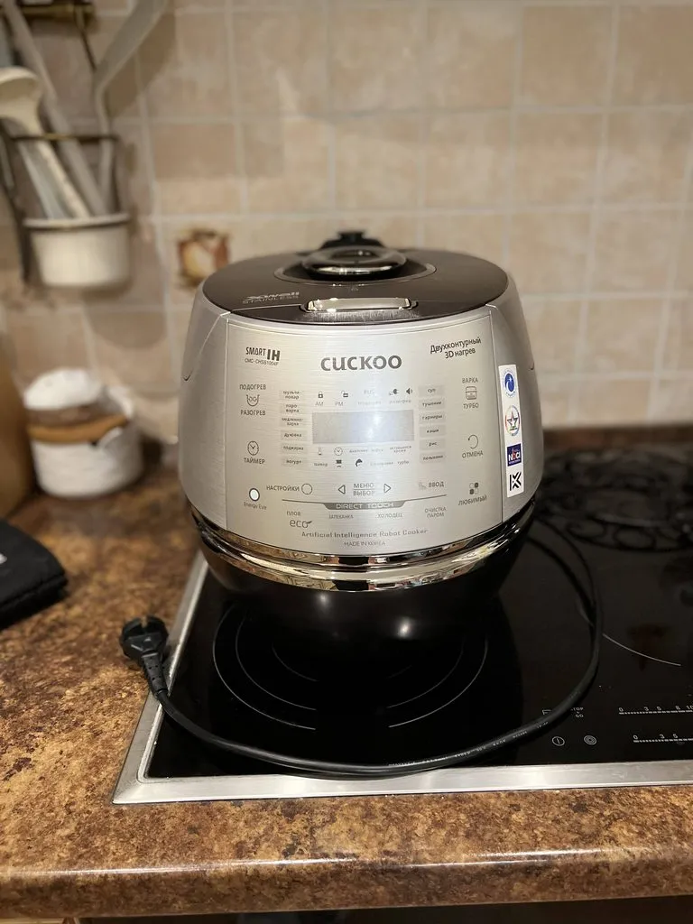 Мультиварка Cuckoo CMC-CHSS1004F