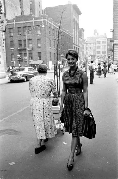 Можно ли вывести деревню из девуши  или о моде, о стиле....