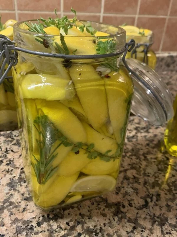 Конфи из лимонов в масле