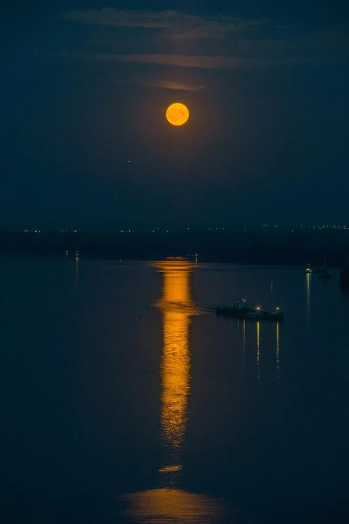 Путешествуйте по России!