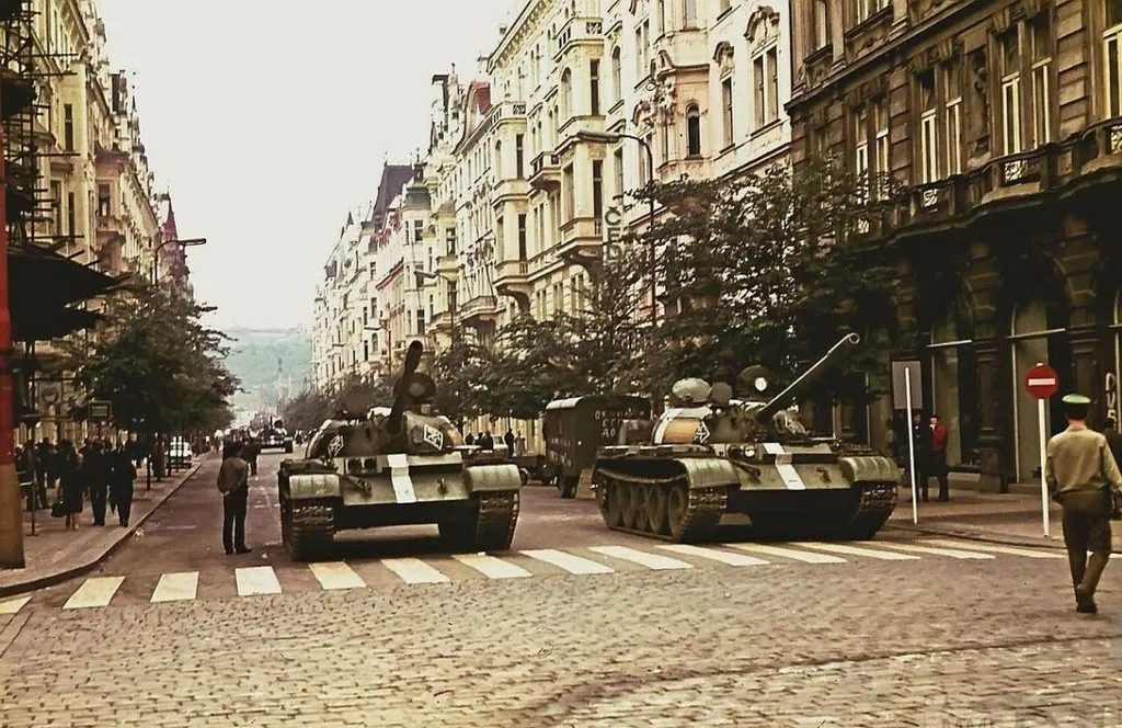 Запечатленная история