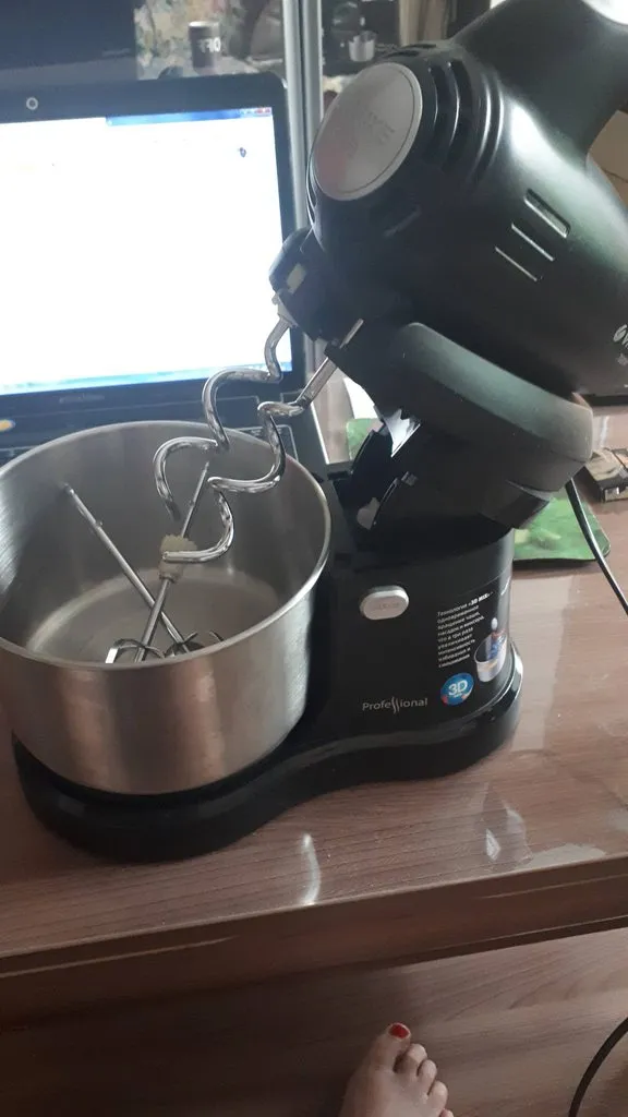 Продаю: миксер Vitek VT-BK