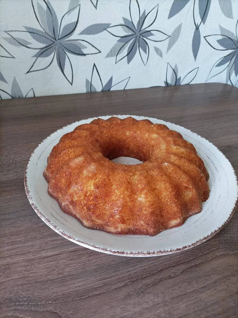 Шарлотка с манкой и творогом (без муки)