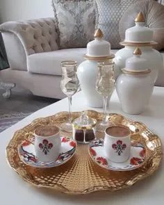 Tapтaлeтки & Ко