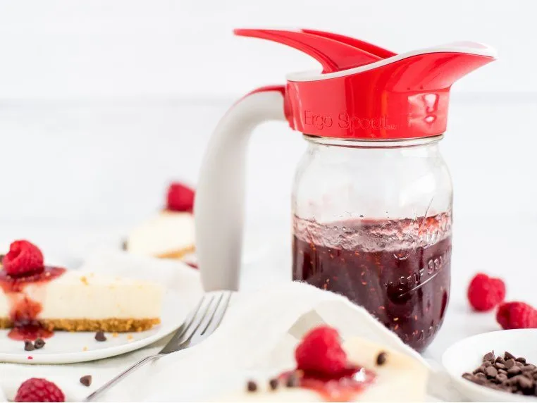 Насадка на банку с эргономичным носиком и ручкой Mason Jar