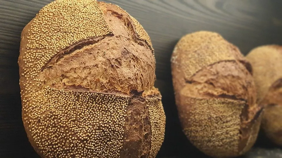 Если заквасочное тесто слишком влажное и липкое