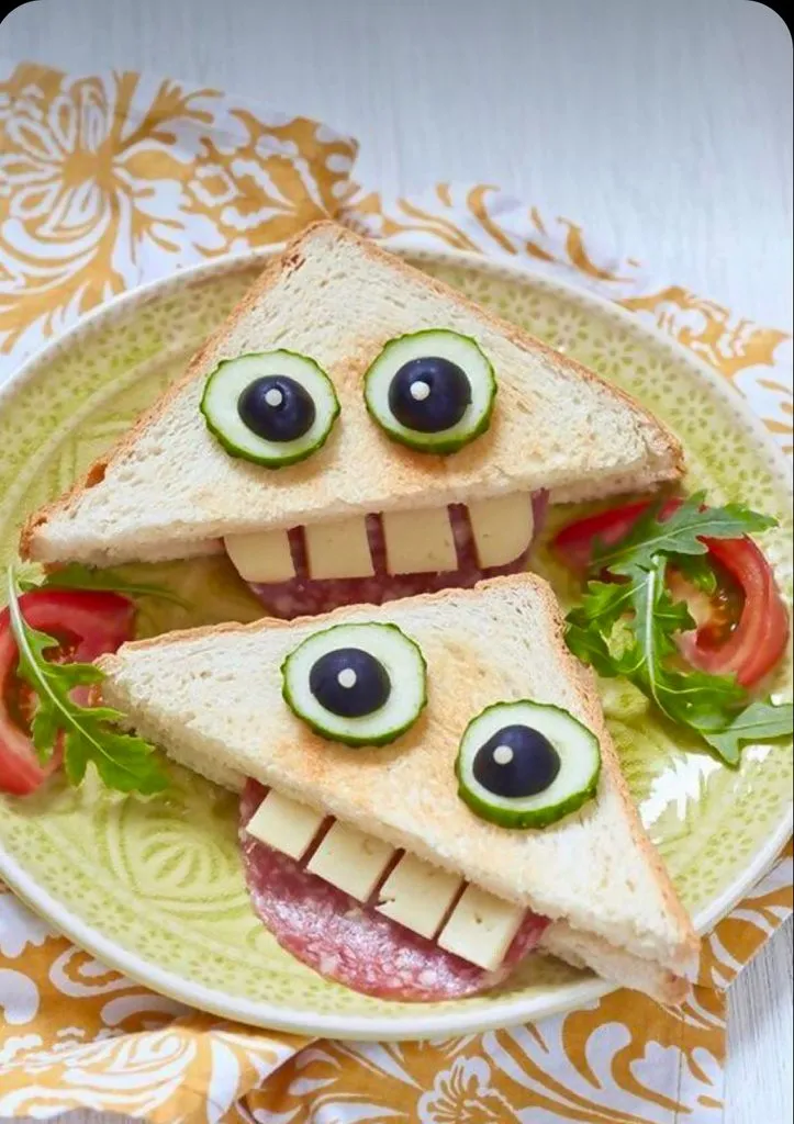Гренка: делимся - кто чем вкусным её намазывает?