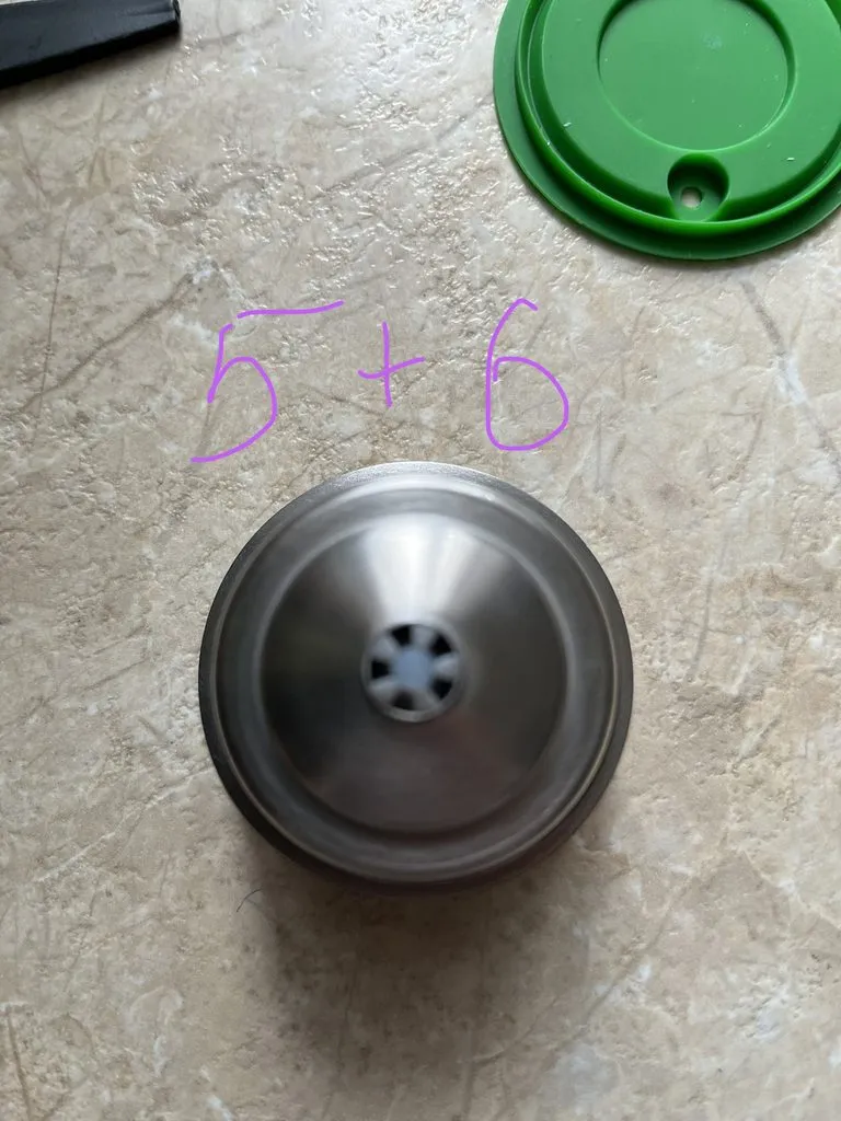 Капсульная кофеварка Dolce Gusto Piccolo и многоразовые капсулы Emo Cups