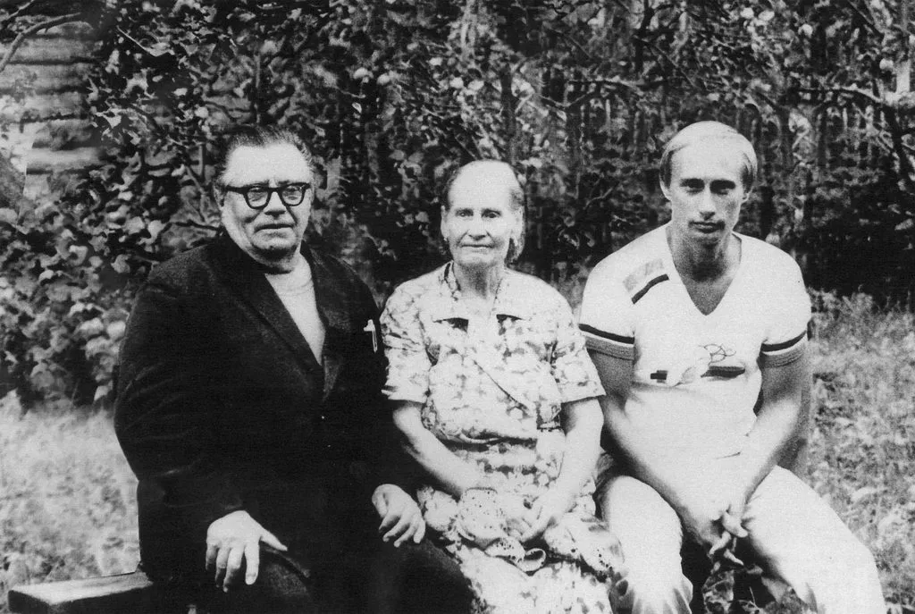Запечатленная история