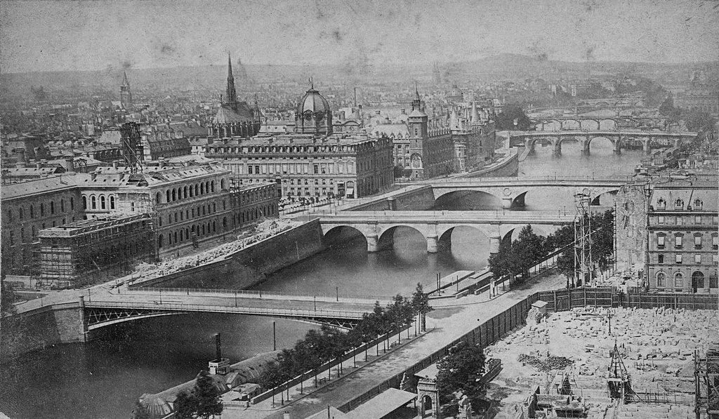 Запечатленная история