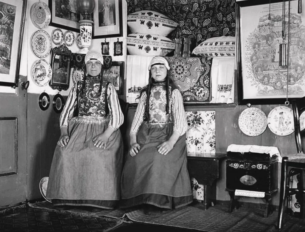 Запечатленная история
