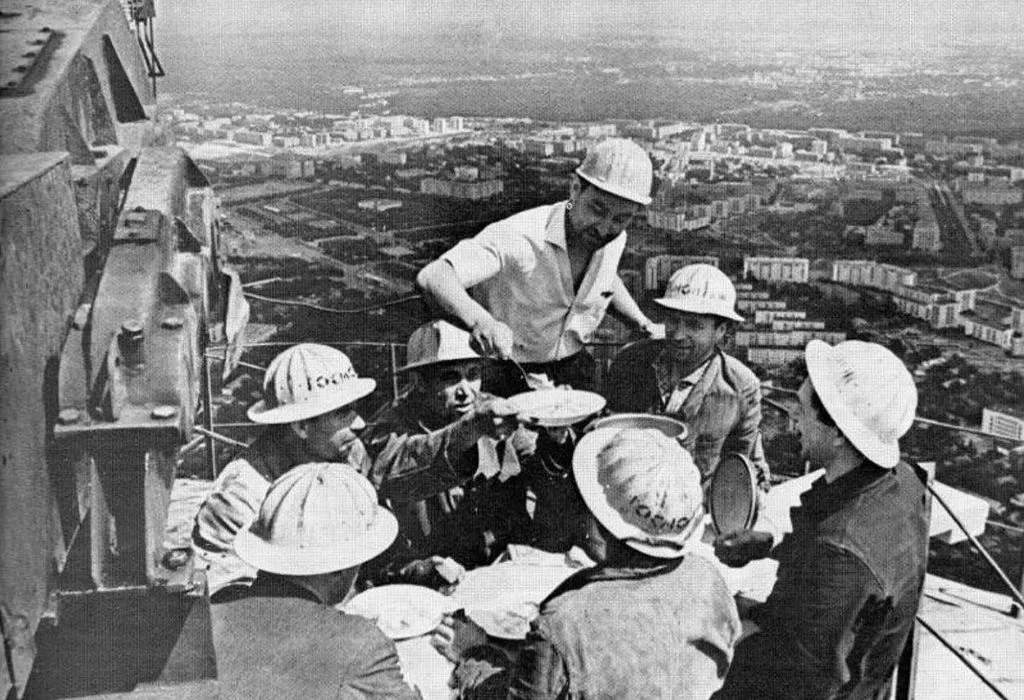 Запечатленная история
