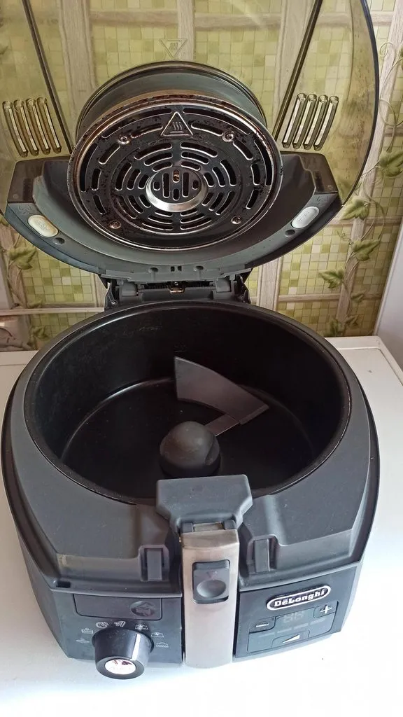 Продам: Мультикузина DeLonghi FH1394