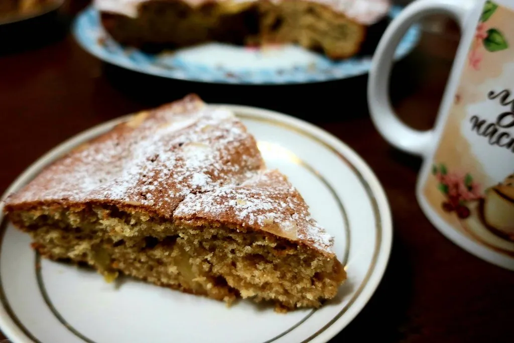 Яблочный пирог на ржаной муке