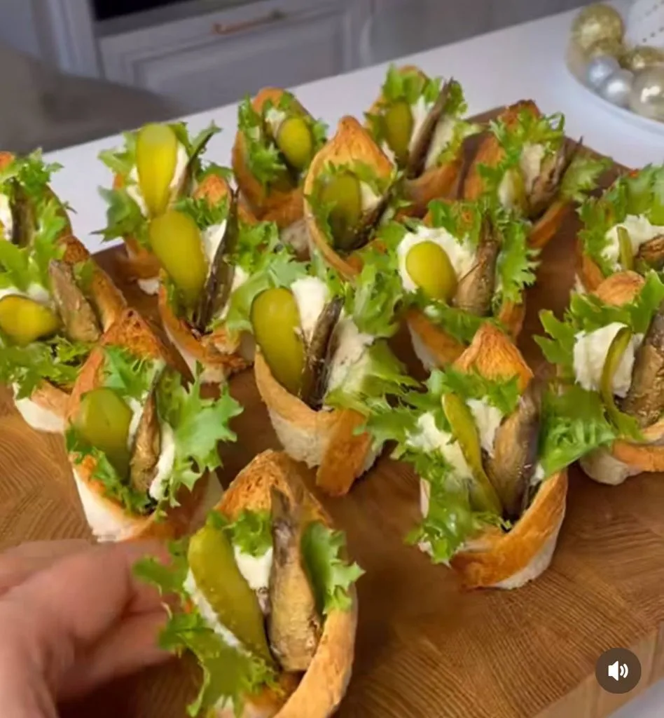 Гренка: делимся - кто чем вкусным её намазывает?