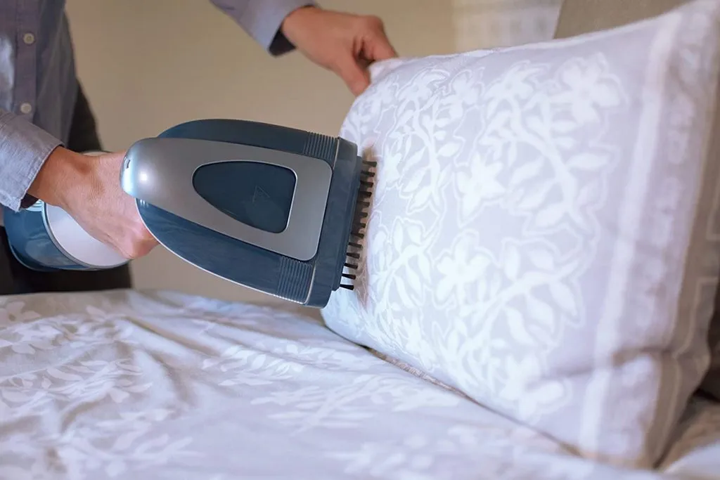 Ручной экспресс-отпариватель Morphy Richards Express Steam Handheld Garment Steamer 361000
