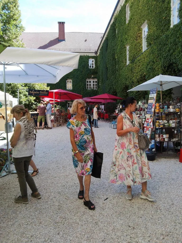 Можно ли вывести деревню из девуши  или о моде, о стиле....
