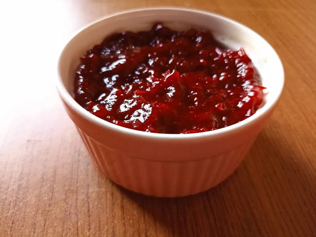 Паштет из куриной печени со смородиновым желе