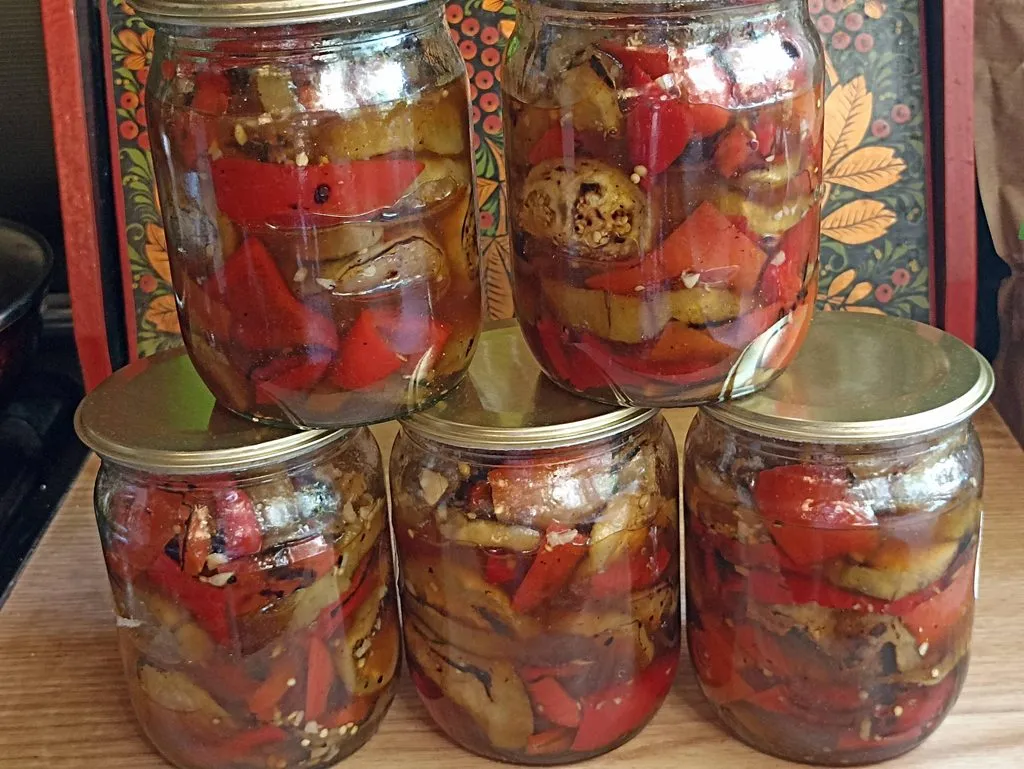 Баклажаны с перцем маринованные