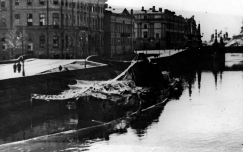 Запечатленная история