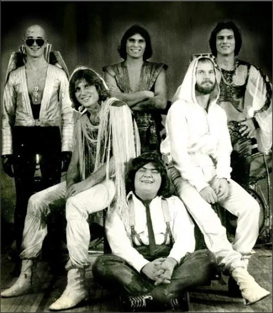 Музыка исполнителя или автора в его день рождения