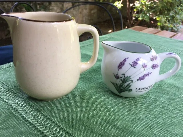 Наши коллекции сувенирной посуды и статуэток