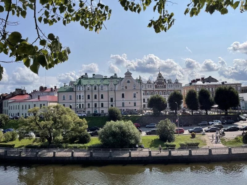 Tapтaлeтки & Ко
