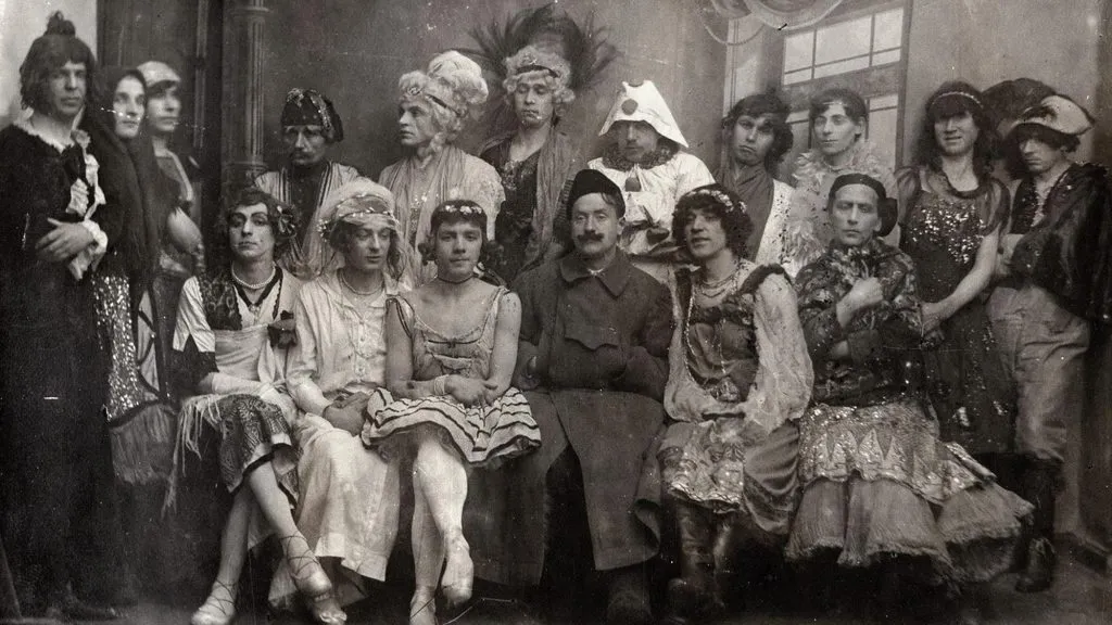 Запечатленная история