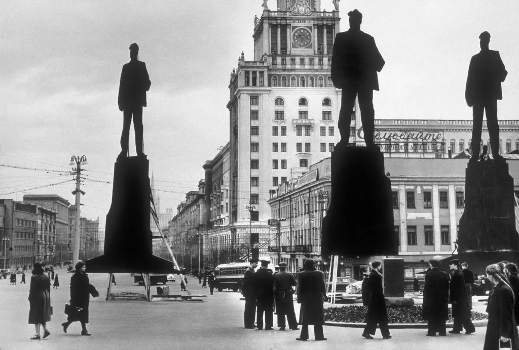 Запечатленная история