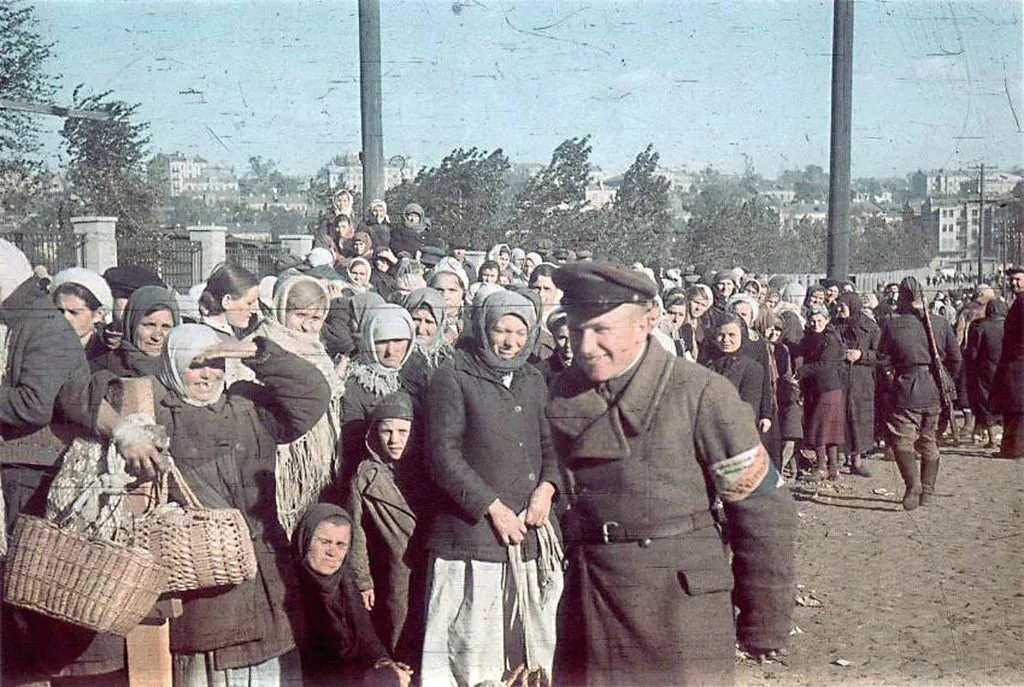 Запечатленная история