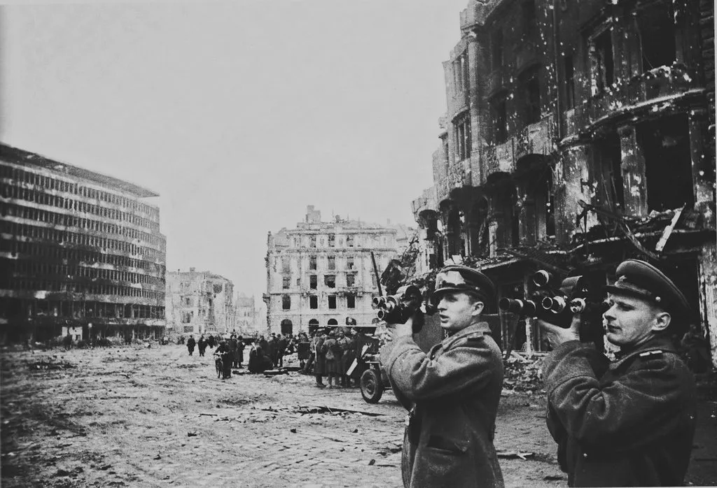 Запечатленная история