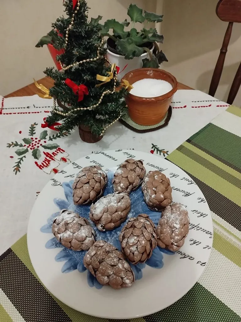 Пирожные без выпечки «Шишки» (2 варианта)