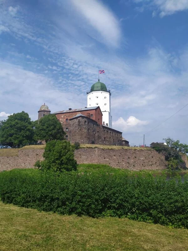 Путешествуйте по России!