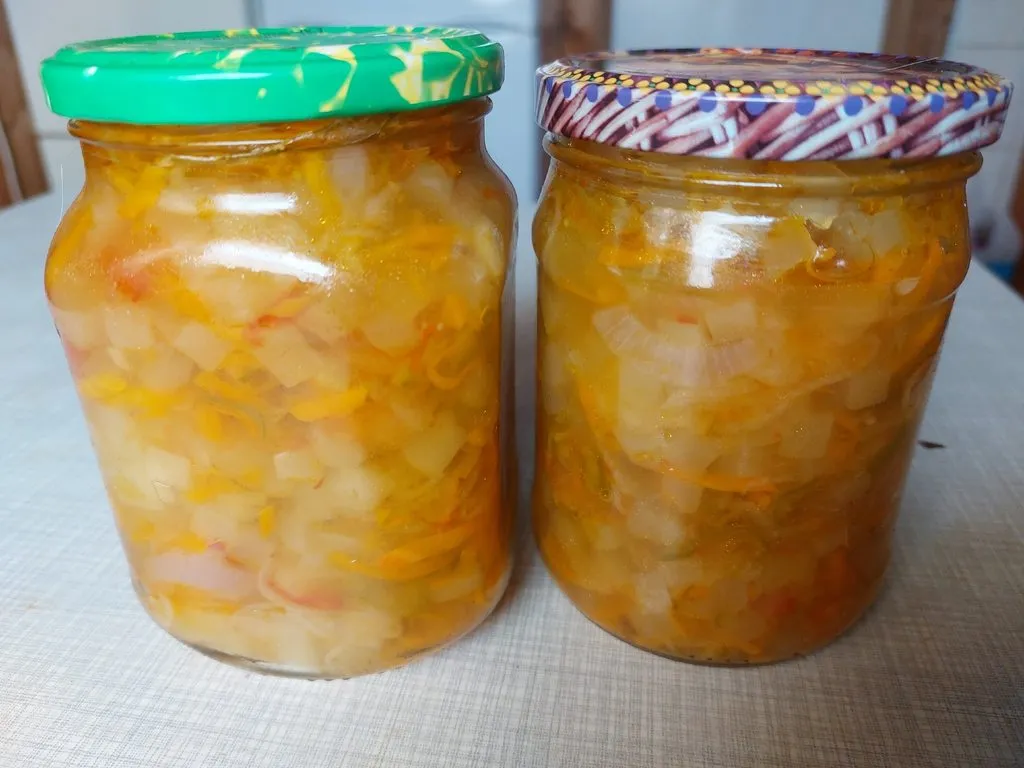 Салат из огурцов