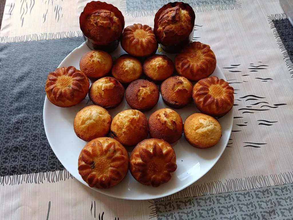 Кулич творожный на маргарине с лимонной цедрой (в маленьких формочках)