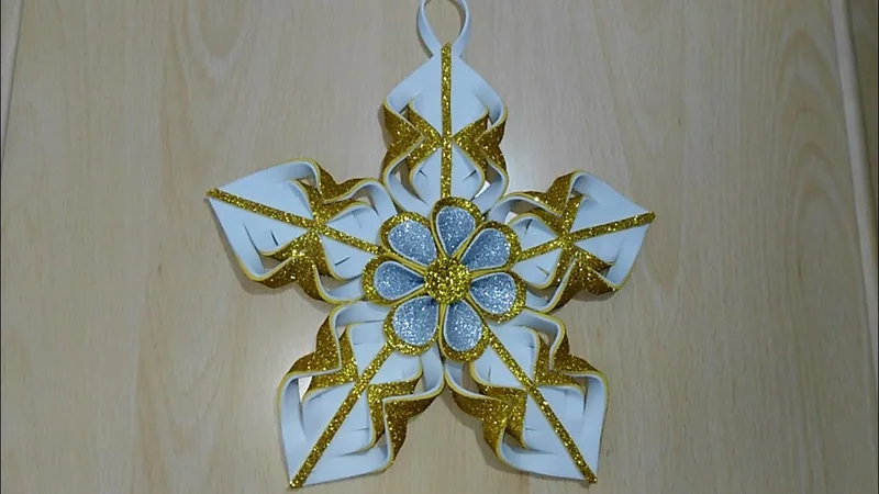 عمل يدوي بورق الفوم للتزيين/ ديكور الكريسماس /DIY Christmas / Decorazione natalizia/stella di Natale