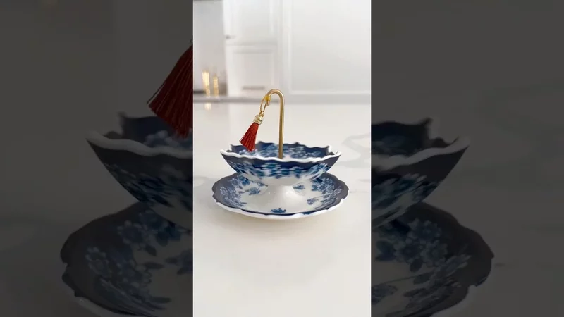 How beautiful is this umbrella tea infuser?  #tealovers #cutefinds #coolfinds #amazonhome #teatime