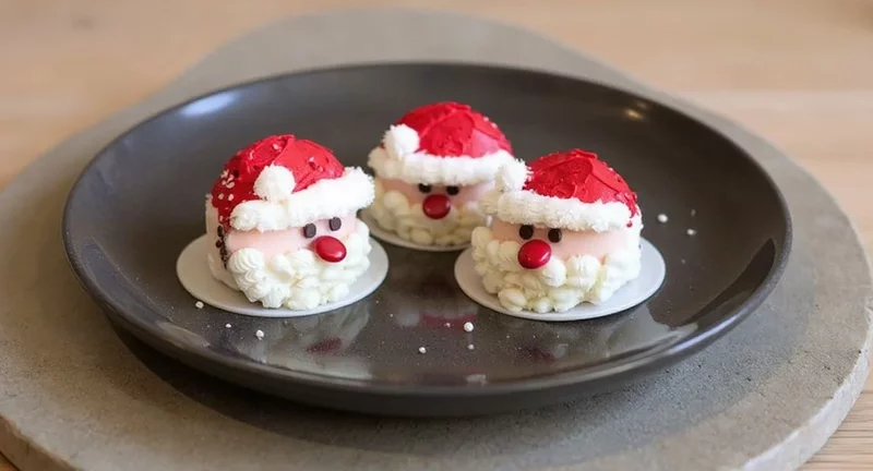 How to Make Santa Cupcakes