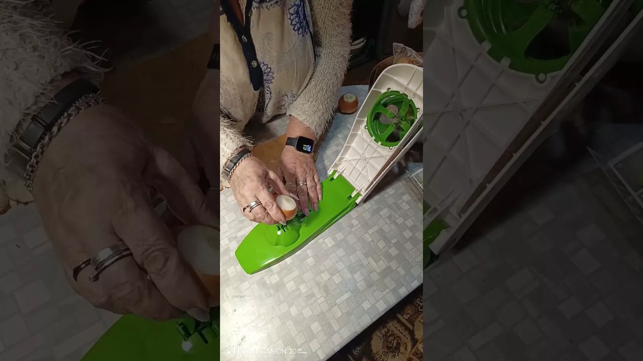 Лукочистка