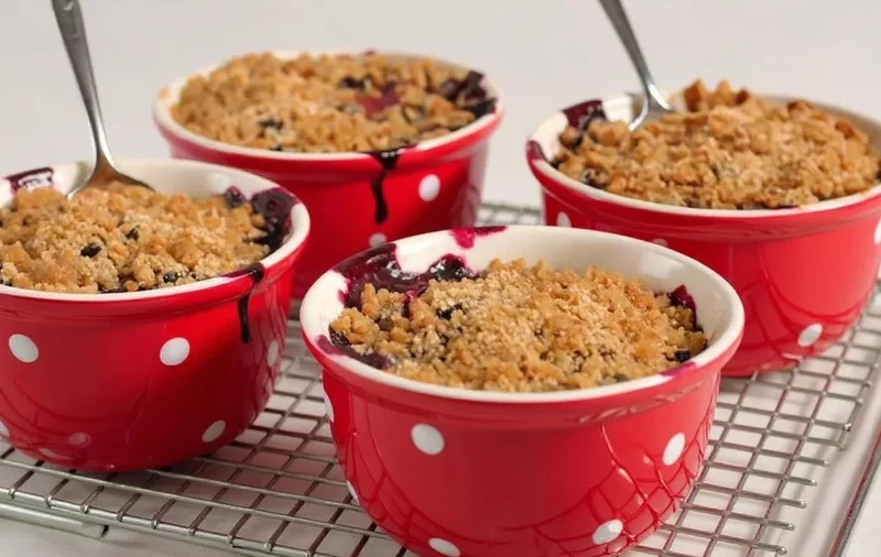 Blueberry Buckle Recipe Demonstration - Joyofbaking.com