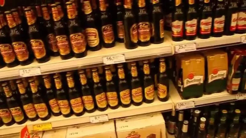 Чехия Прага, Цены на Пиво в супермаркете TESCO, Август 2014